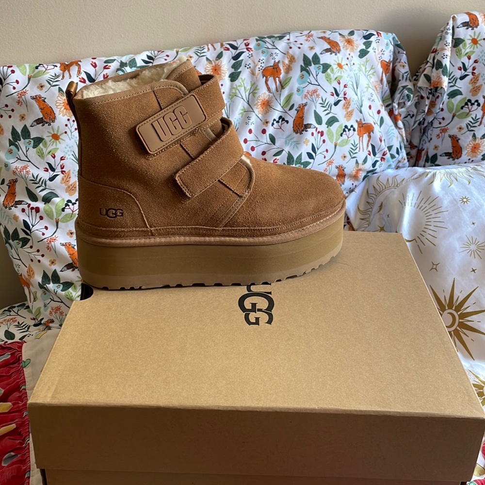 Ugg Neumal platform